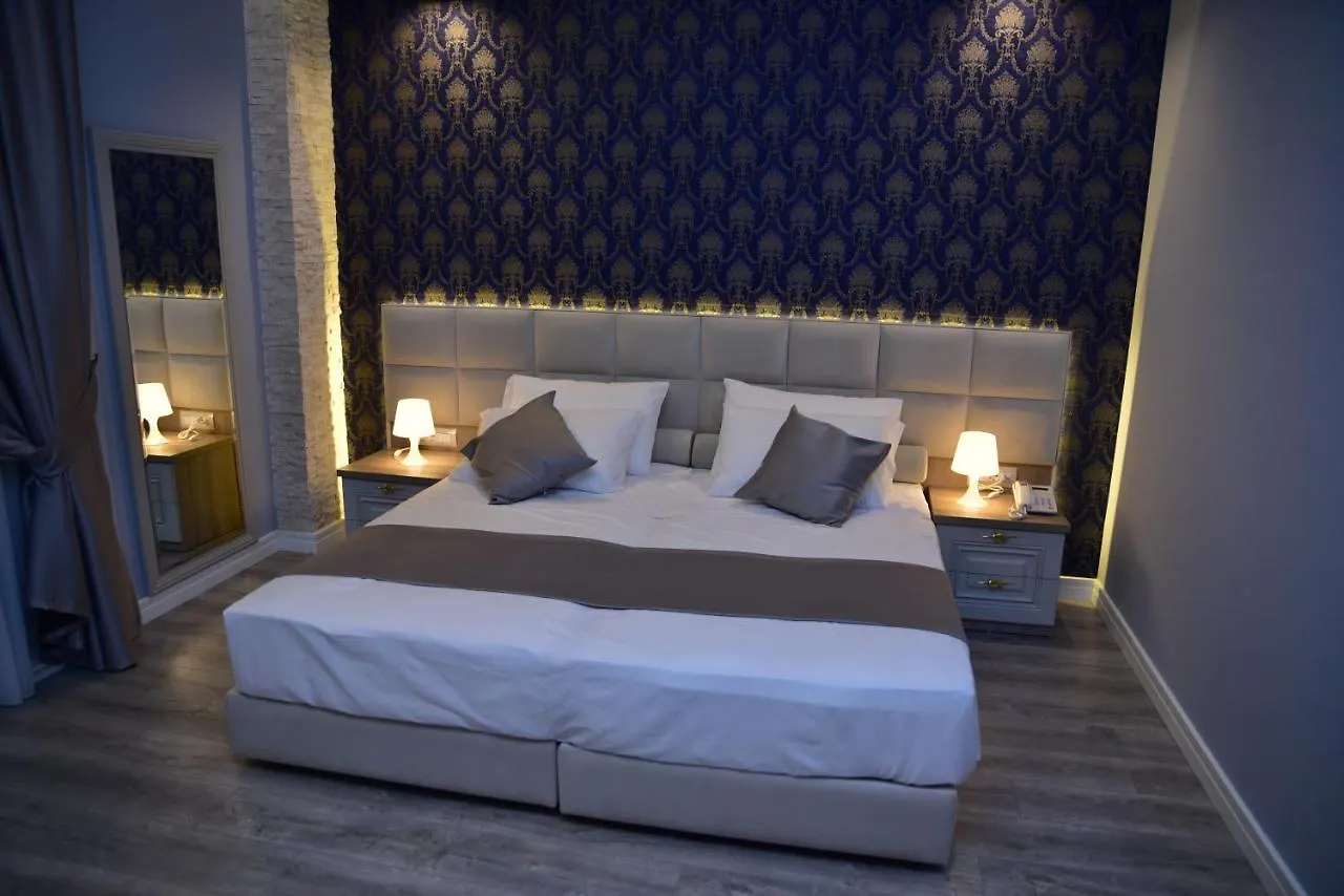 The King Resort Berxull Hotel