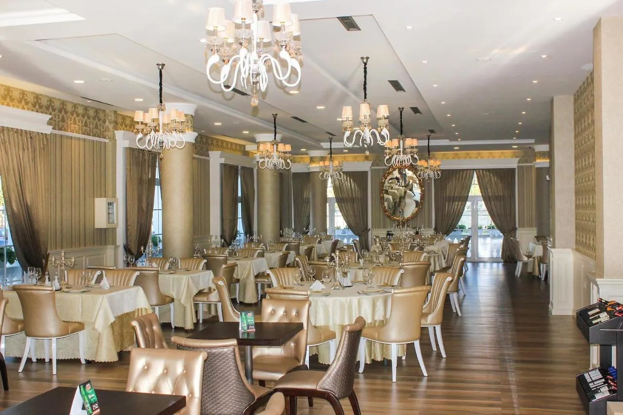 **** Hotel The King Resort Berxull Albania