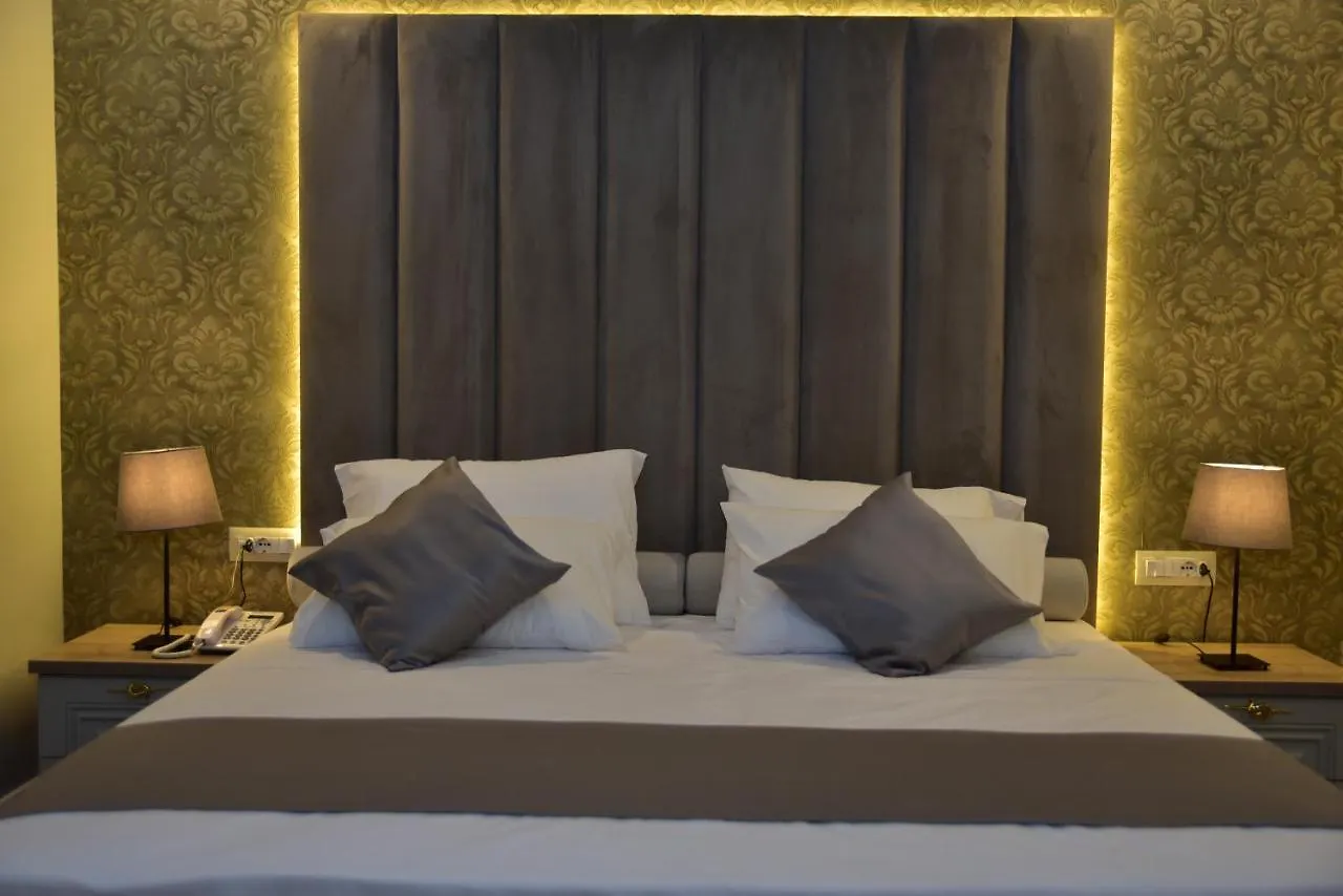 The King Resort Berxull