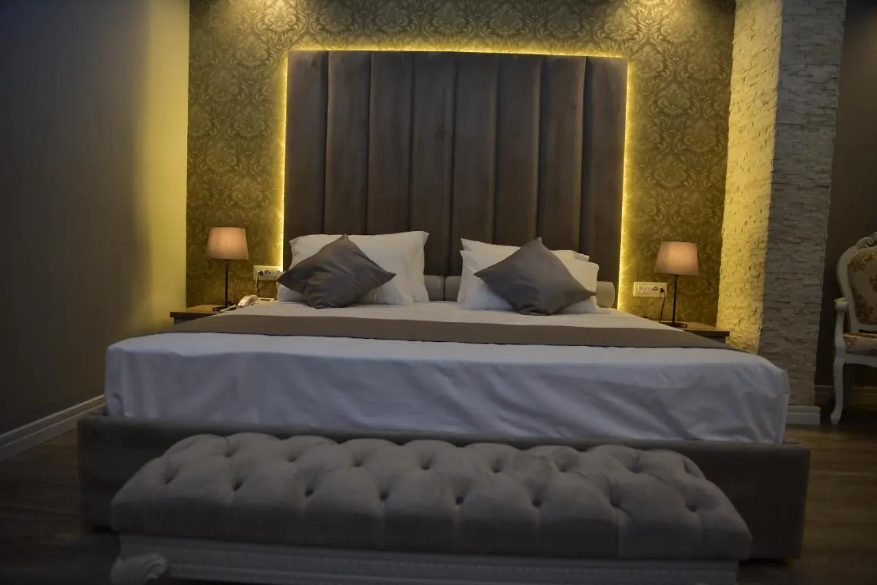 The King Resort Berxull