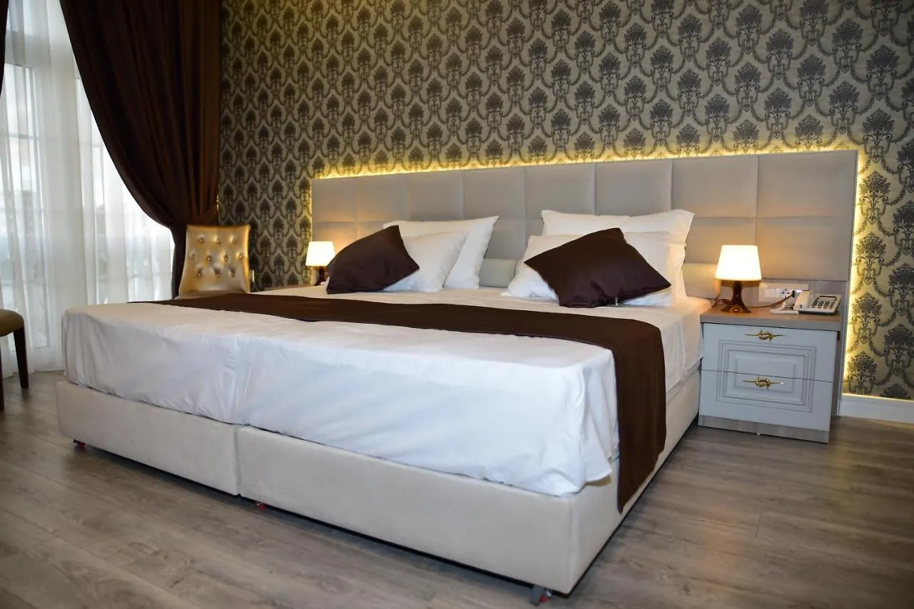 The King Resort Berxull Hotel